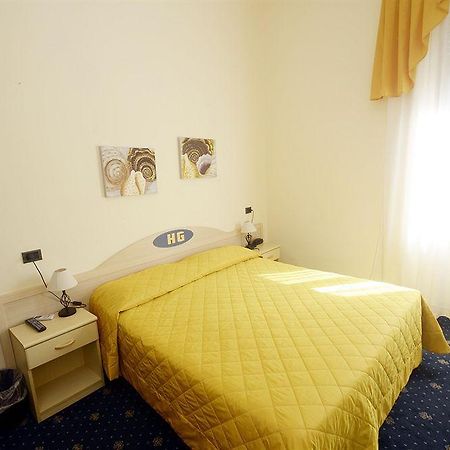 קמאיורה Hotel Gigliola מראה חיצוני תמונה