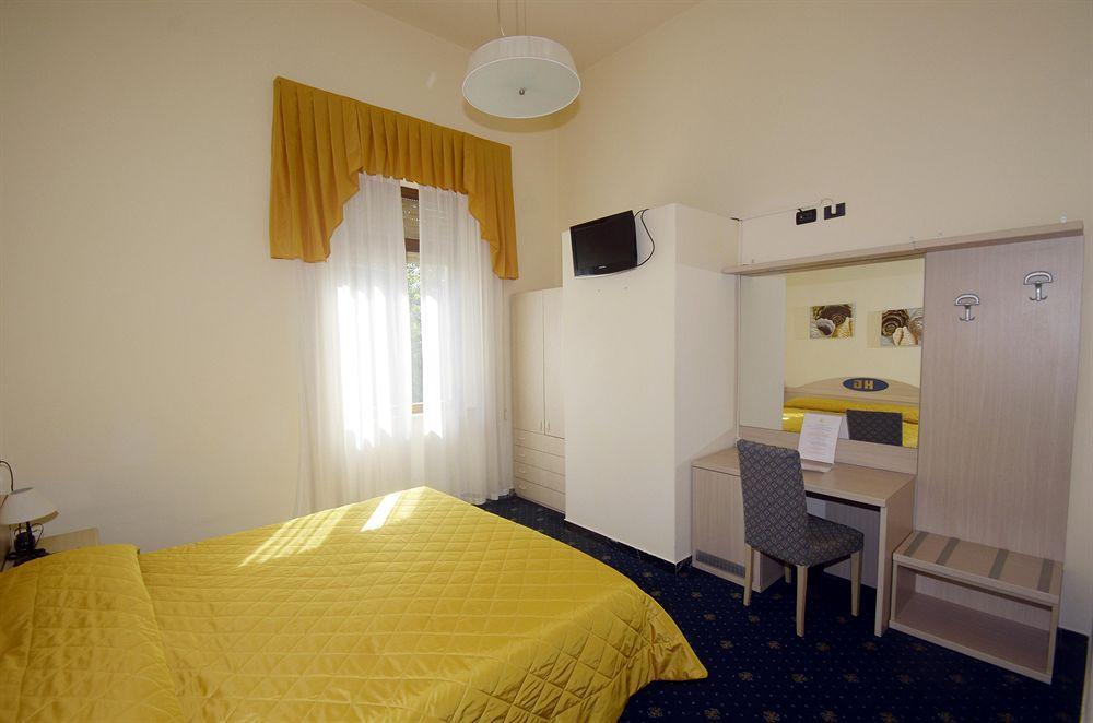 קמאיורה Hotel Gigliola מראה חיצוני תמונה