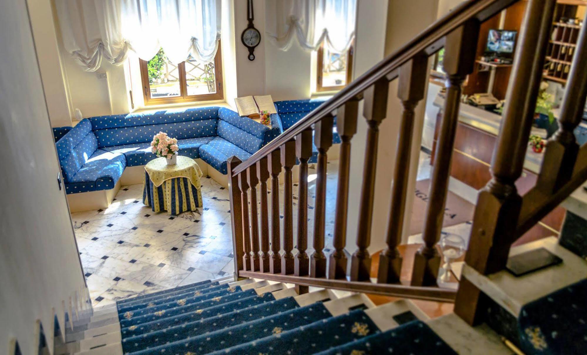 קמאיורה Hotel Gigliola מראה חיצוני תמונה